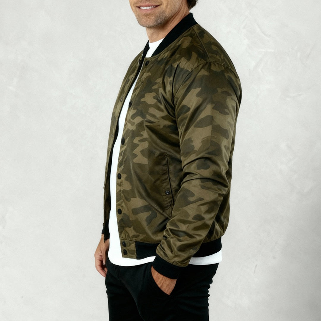 Men's lightweight bomber jacket with snaps, green camo – Claim Defame